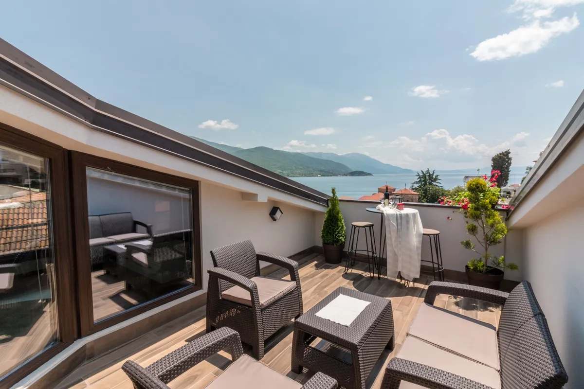 Villa Varosh, Ohrid